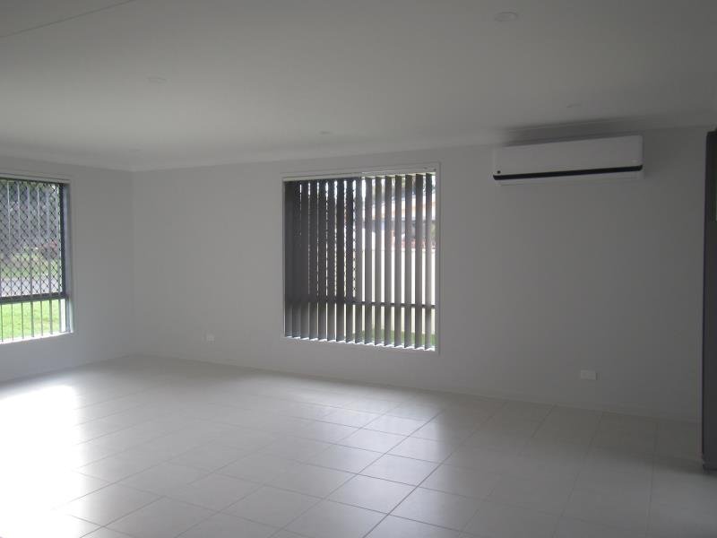 26 Susan Street TAMWORTH 4