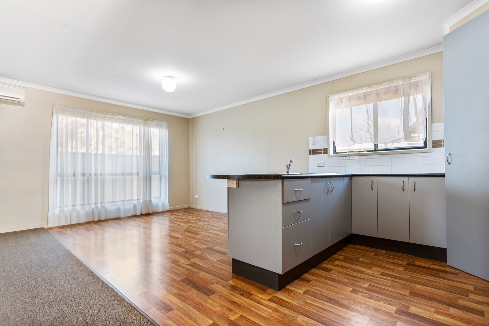 2/6 Tambour Heights GOLDEN SQUARE 4
