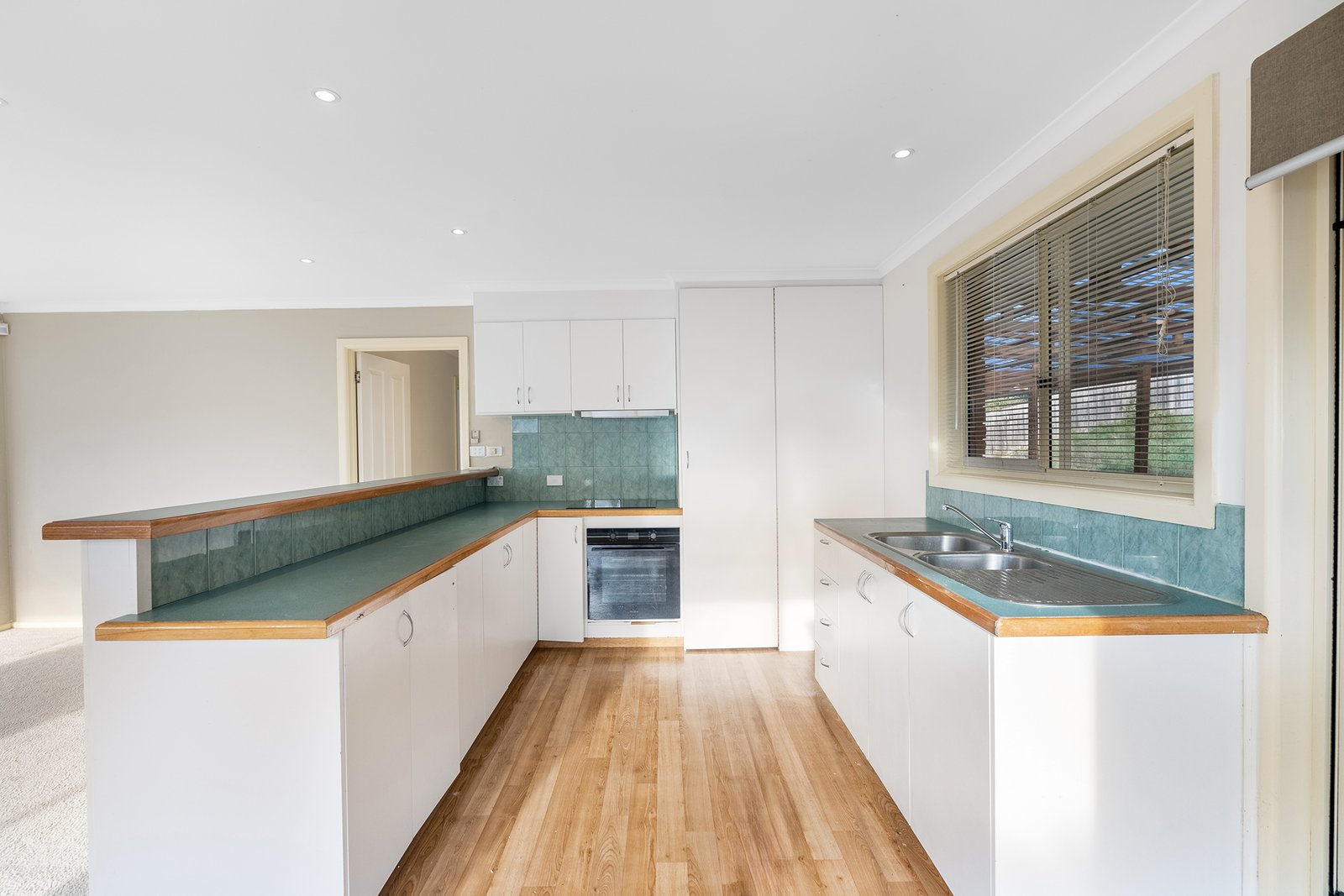 2/6 Taree Street BERRIEDALE 4