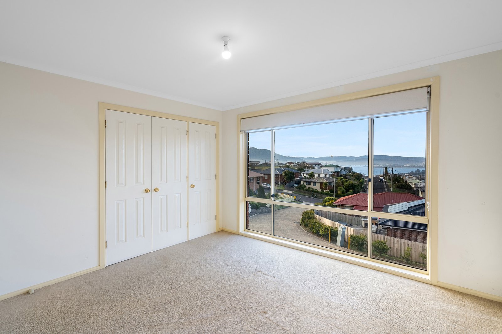 2/6 Taree Street BERRIEDALE 8
