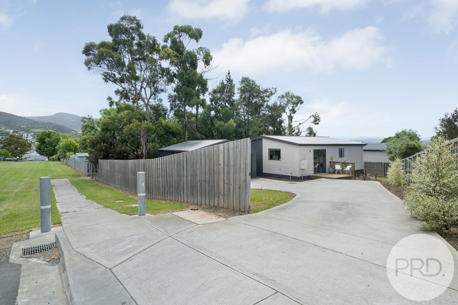 26 Tenth Avenue WEST MOONAH 3