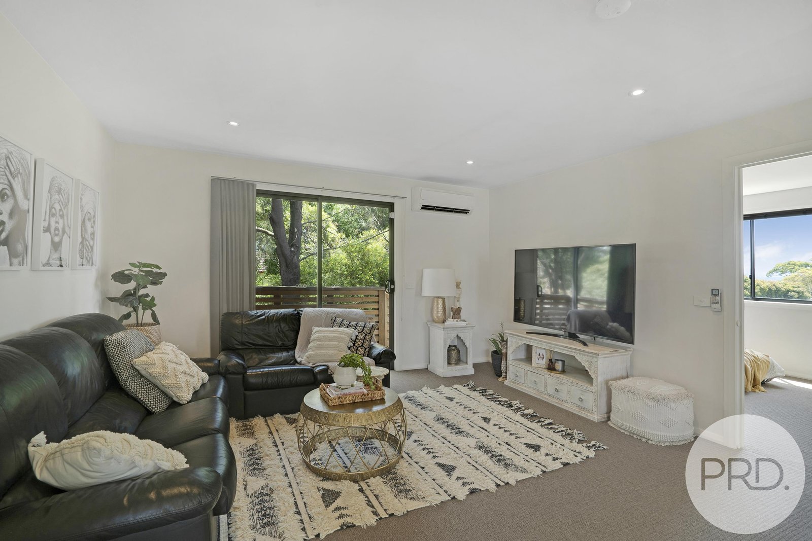 26 Tenth Avenue WEST MOONAH 15