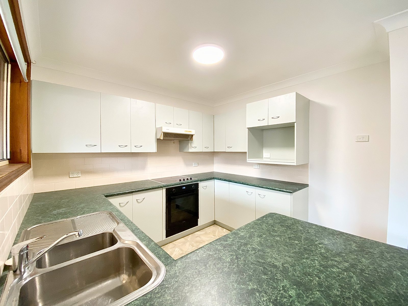 2/6 The Jib  SALAMANDER BAY 7