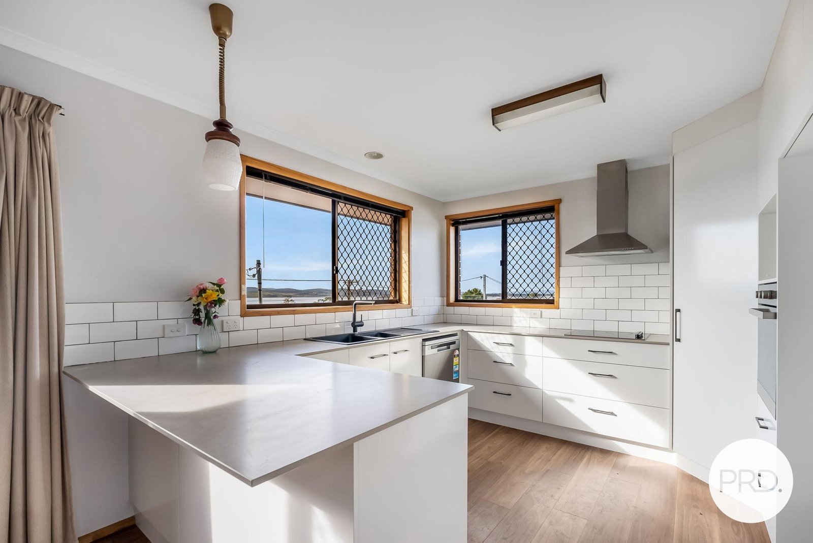 26 Third Avenue MIDWAY POINT 8