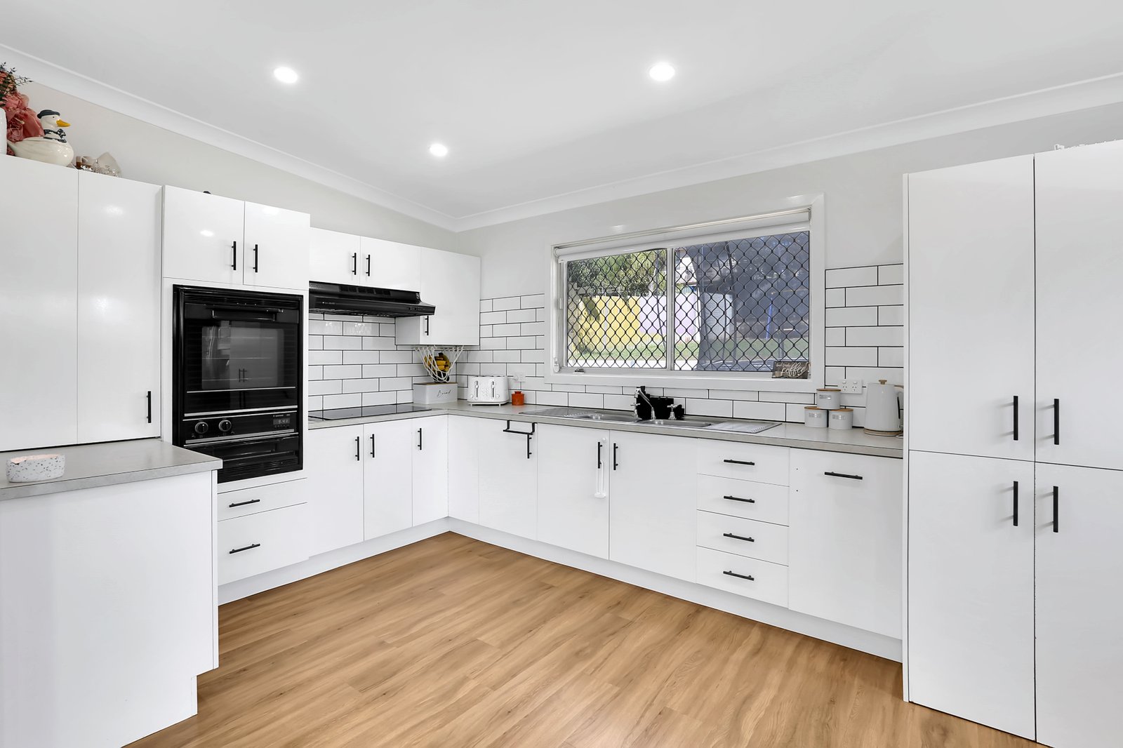 26 Tresnan Street UNANDERRA 2