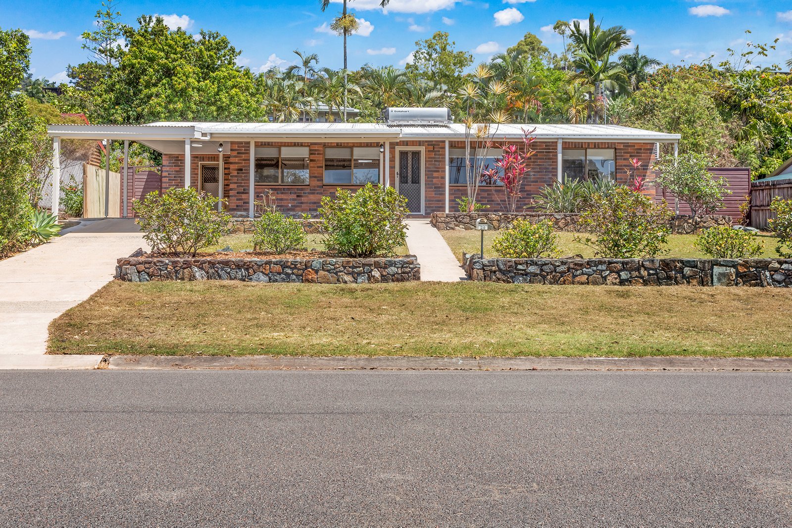 26 Tropic Road CANNONVALE 3