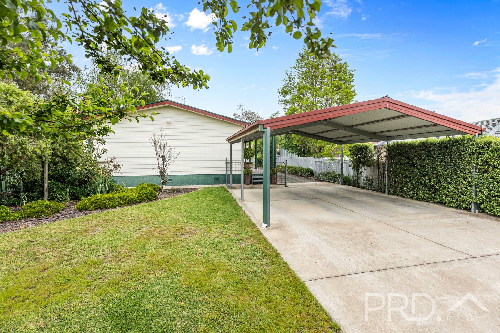 26 Tumut Street TUMUT 16