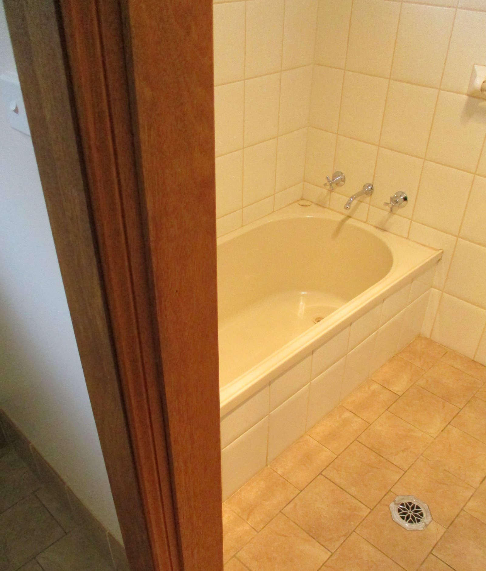 26 Tumut Street TUMUT 17