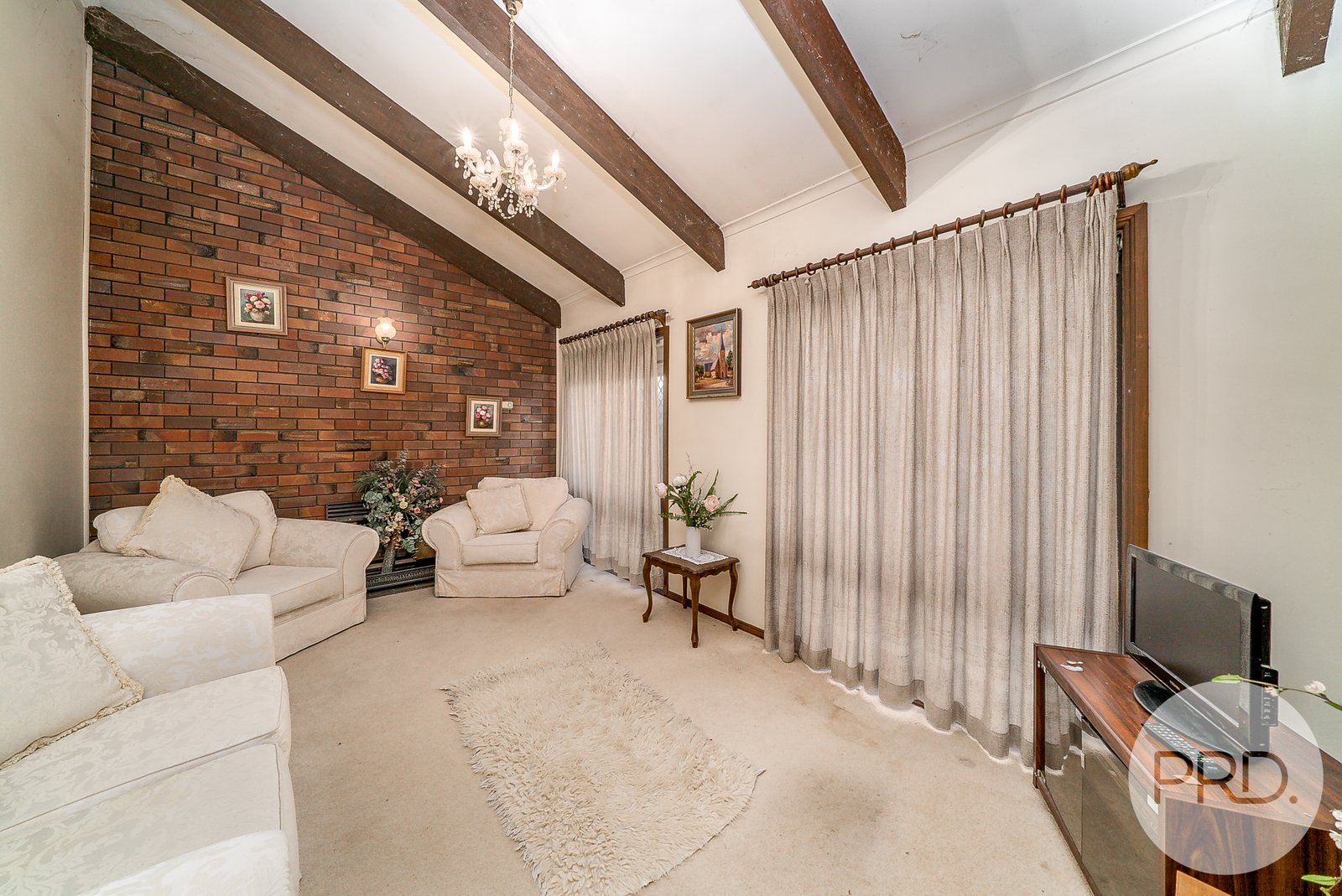 26 Undurra Drive GLENFIELD PARK 2