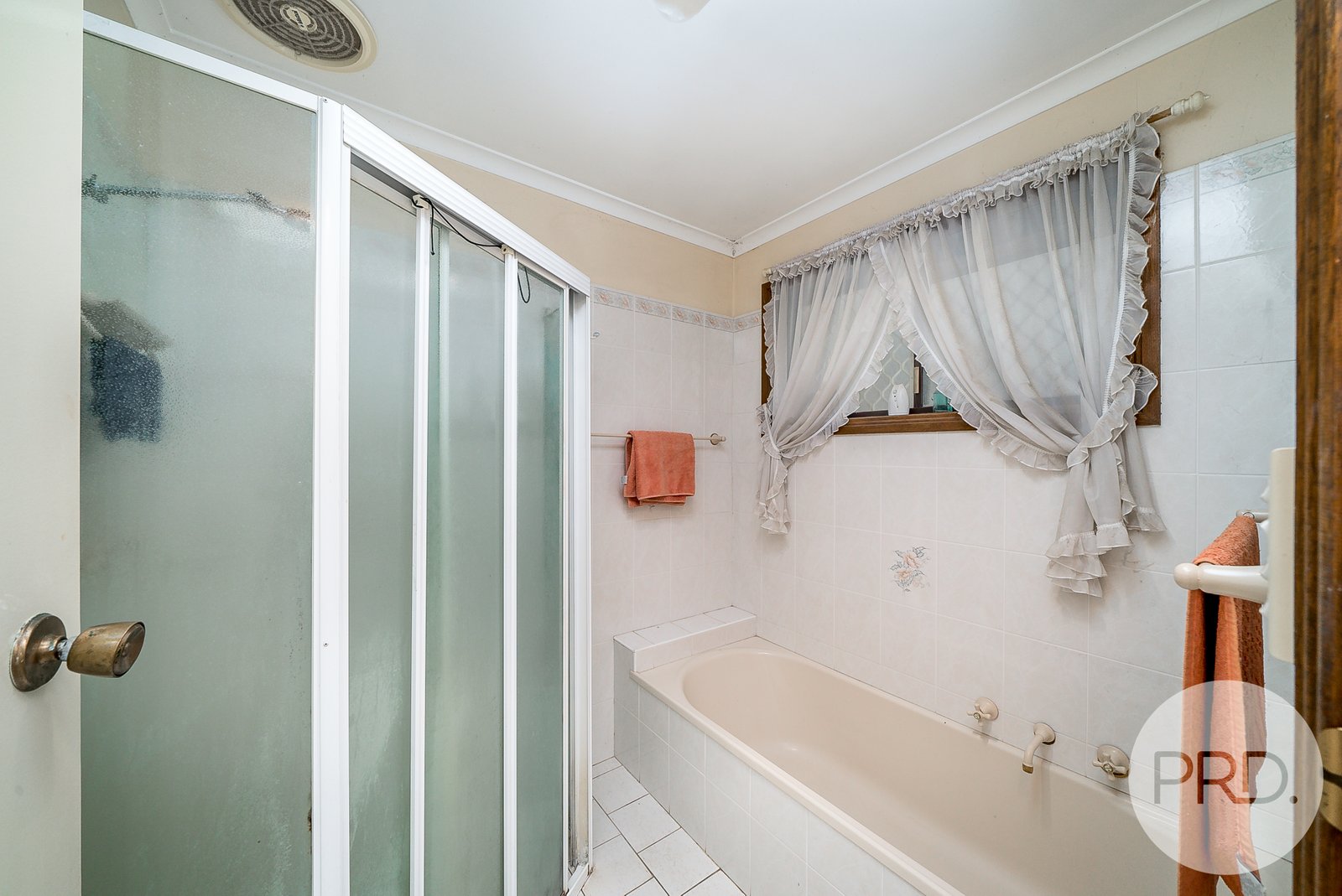 26 Undurra Drive GLENFIELD PARK 10