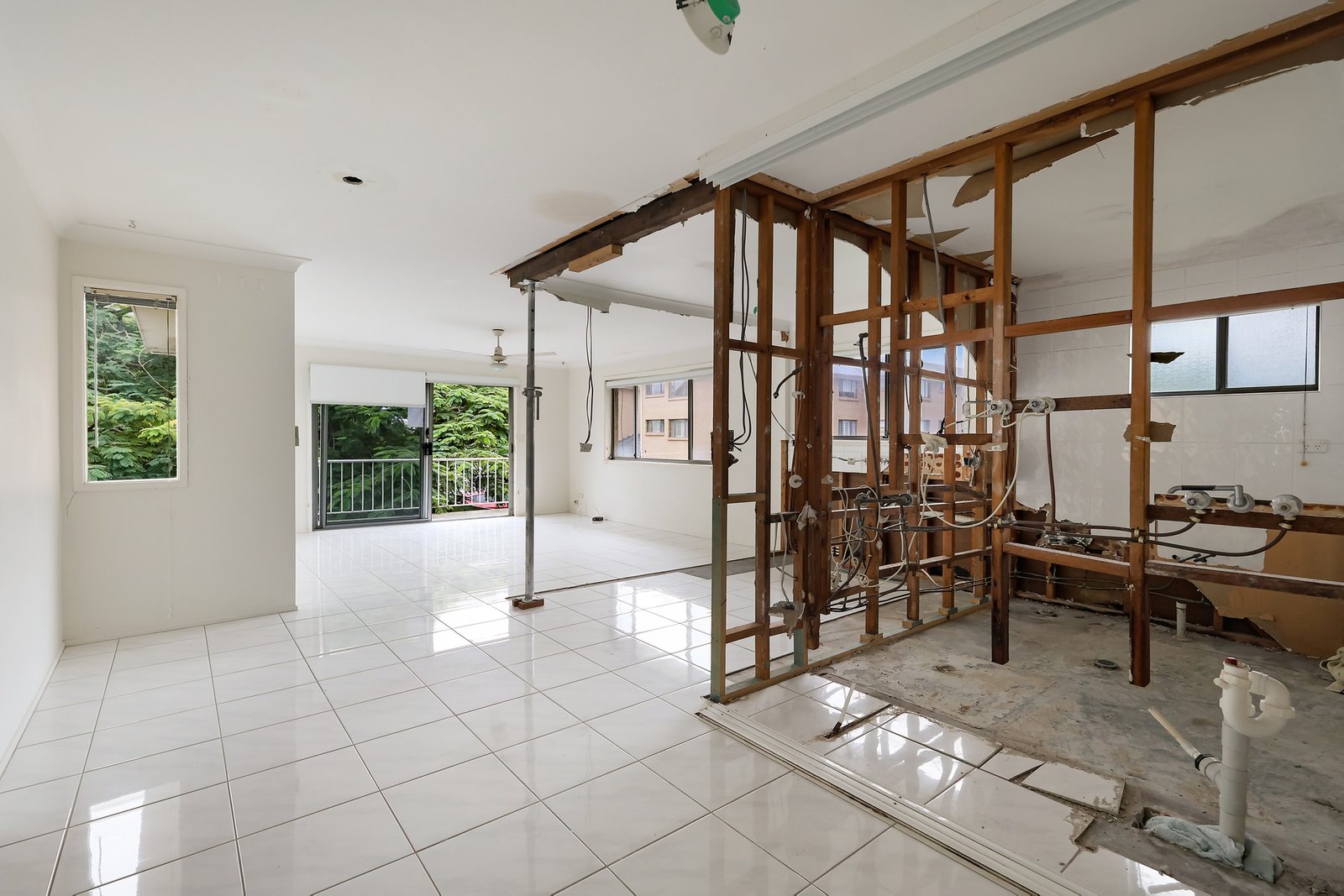 2/6 Vernia Place BIGGERA WATERS 4