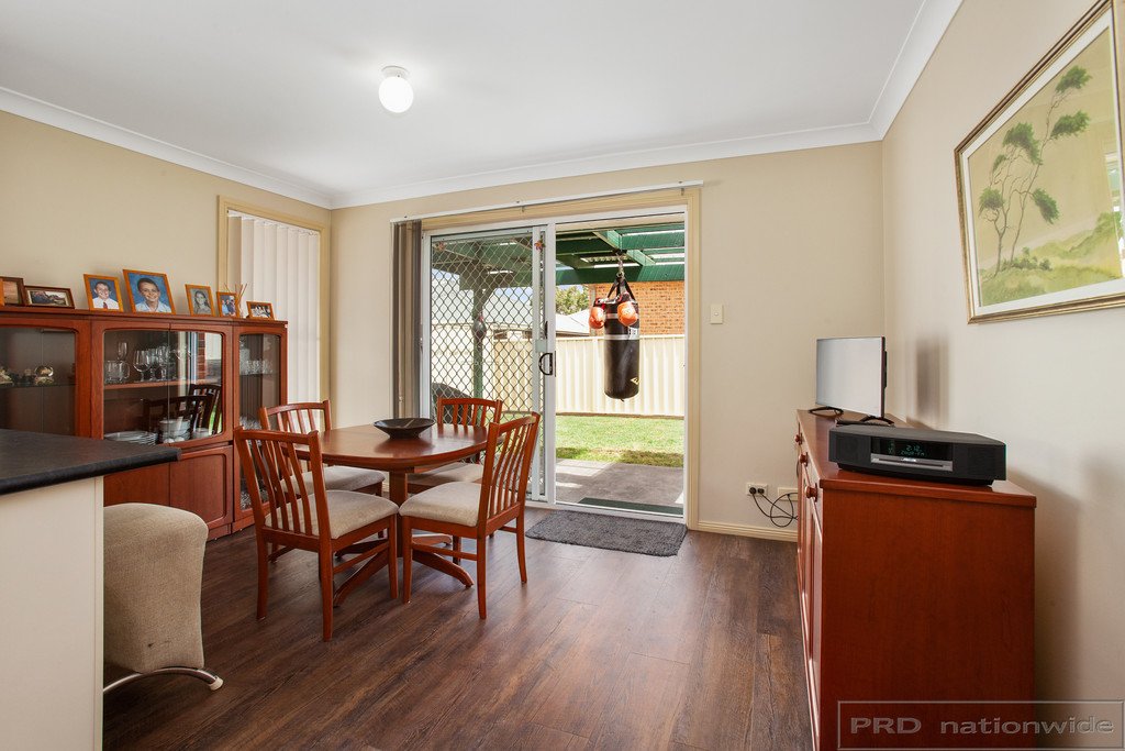 2/6 Wakefield Crescent RAWORTH 9