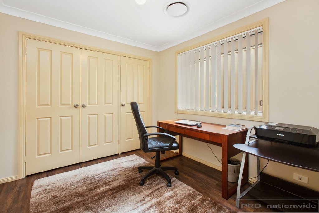 2/6 Wakefield Crescent RAWORTH 13