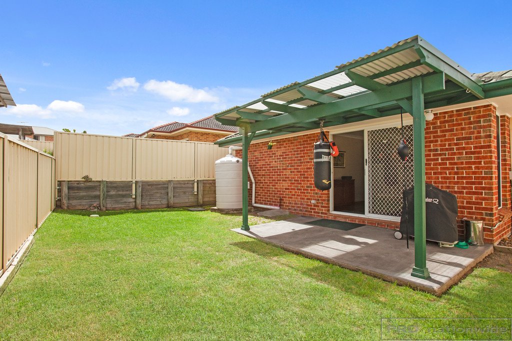 2/6 Wakefield Crescent RAWORTH 17