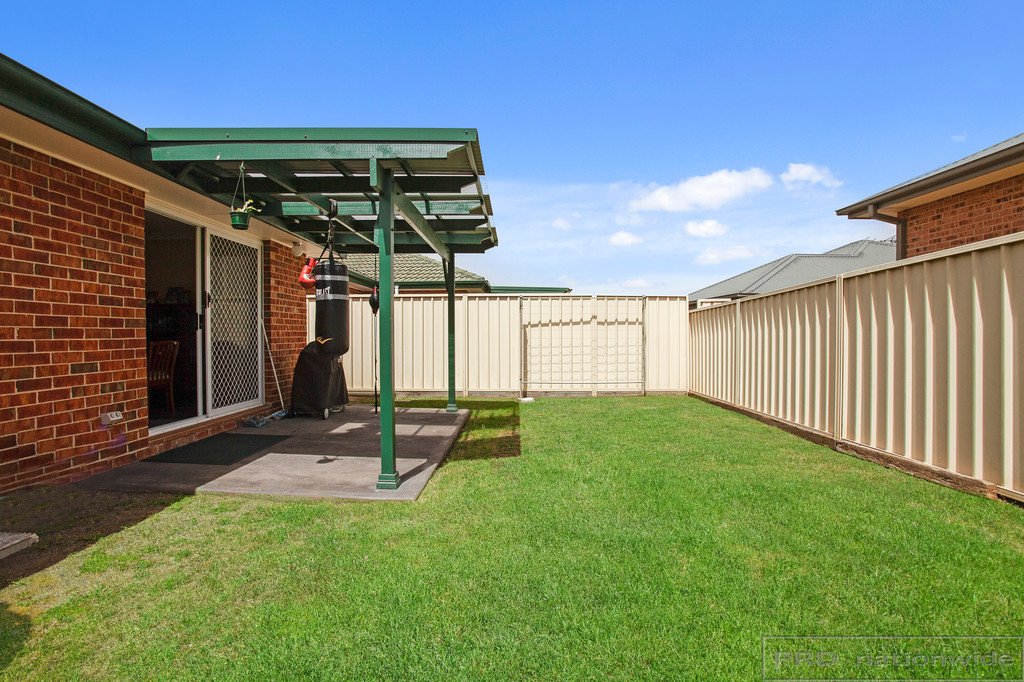 2/6 Wakefield Crescent RAWORTH 18