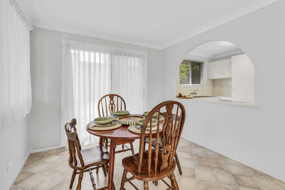2/6 Walker Avenue Palm Beach 5