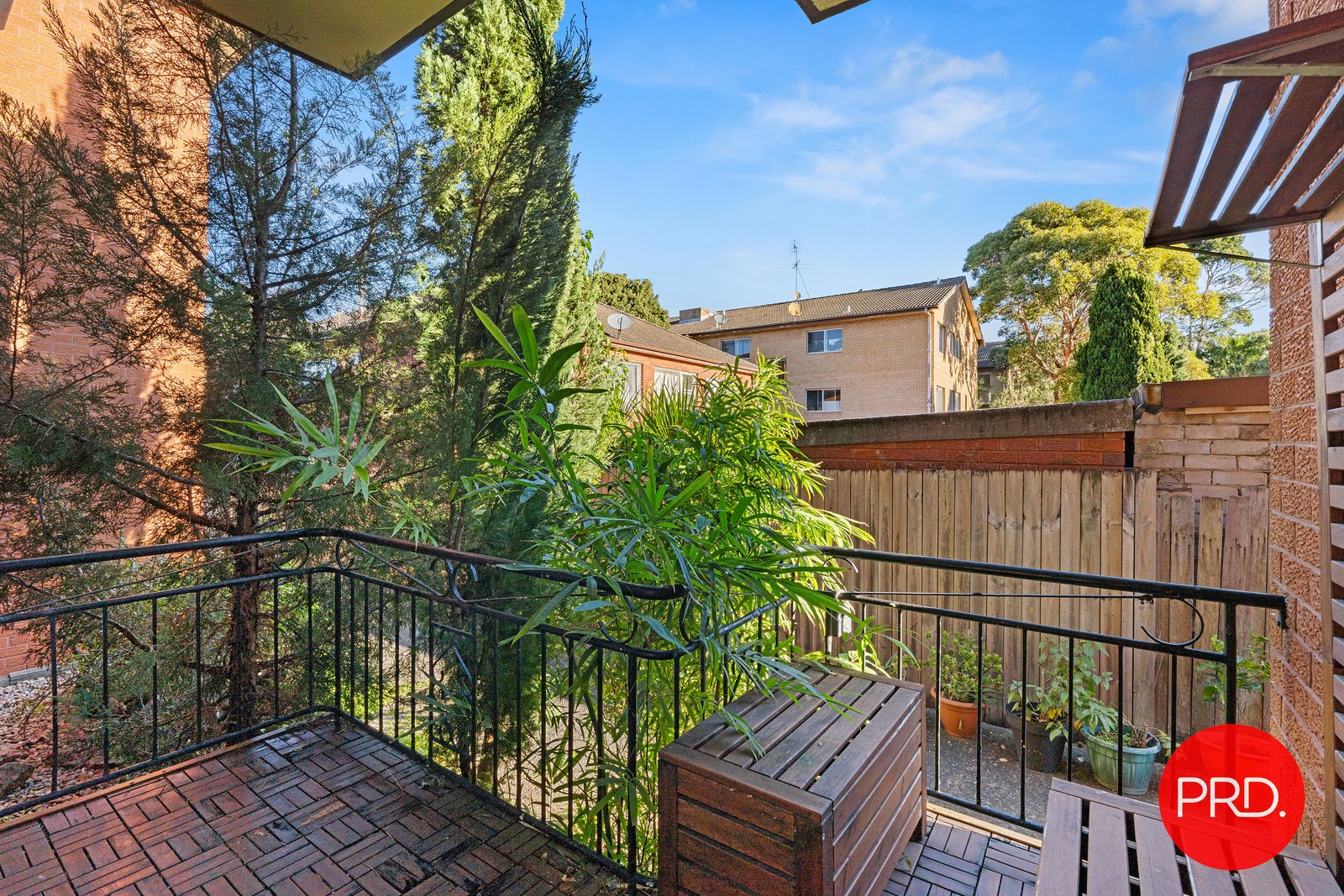 2/6 Warialda Street KOGARAH 5