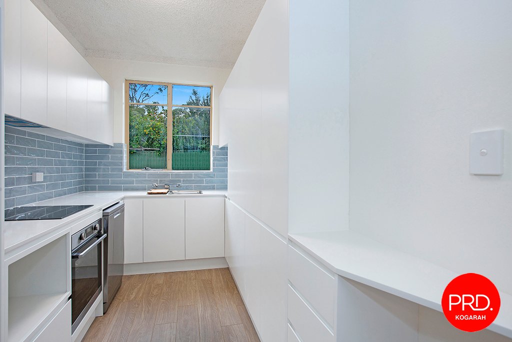 2/6 Warialda Street KOGARAH 3