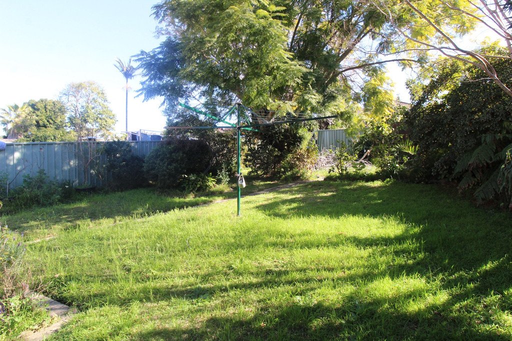 26 WARRAROONG Street BEVERLY HILLS 6