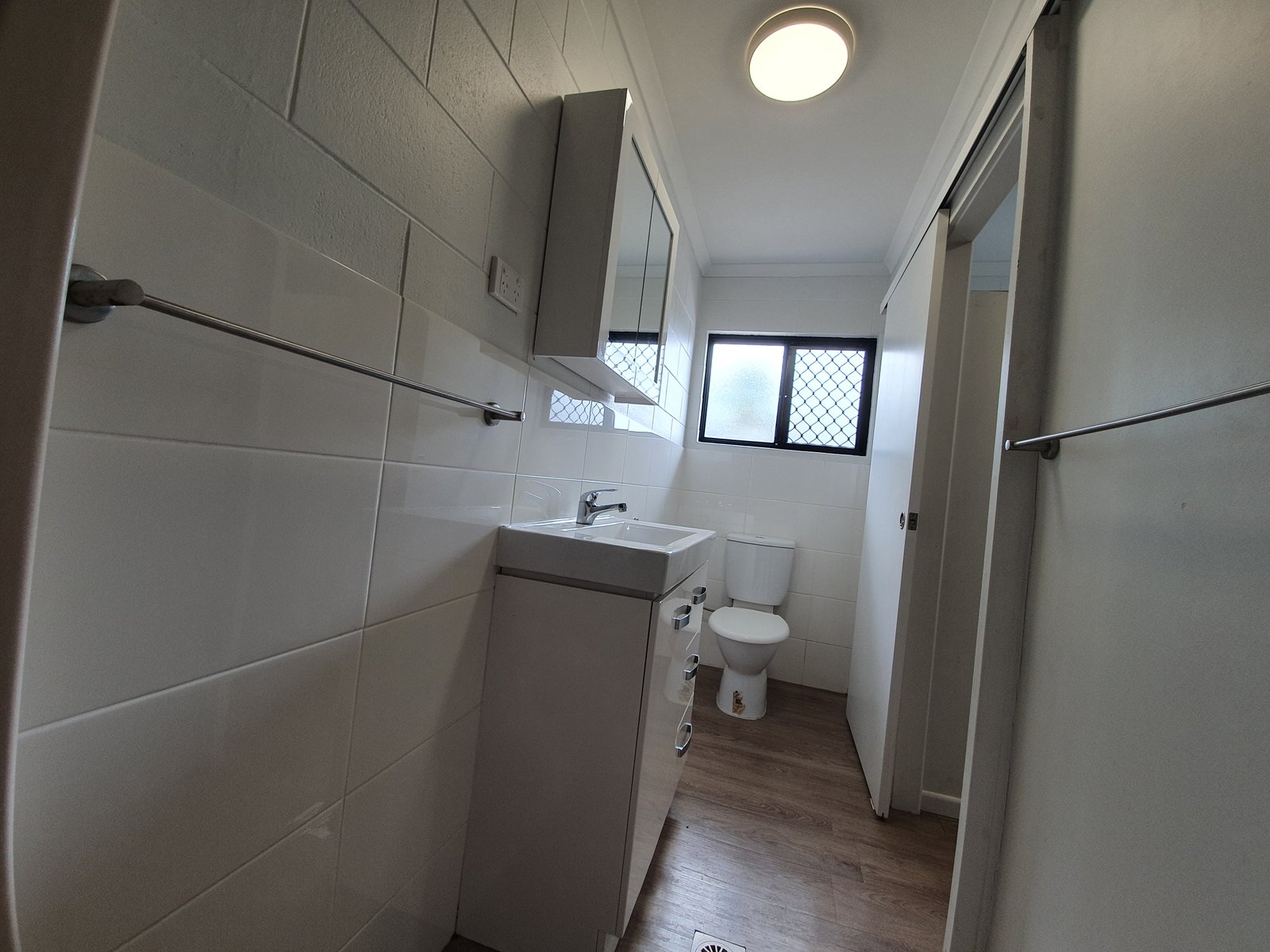 2/6 Waterson Way AIRLIE BEACH 11