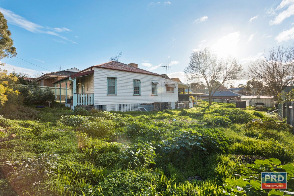 26 Webster Street IRONBARK 12