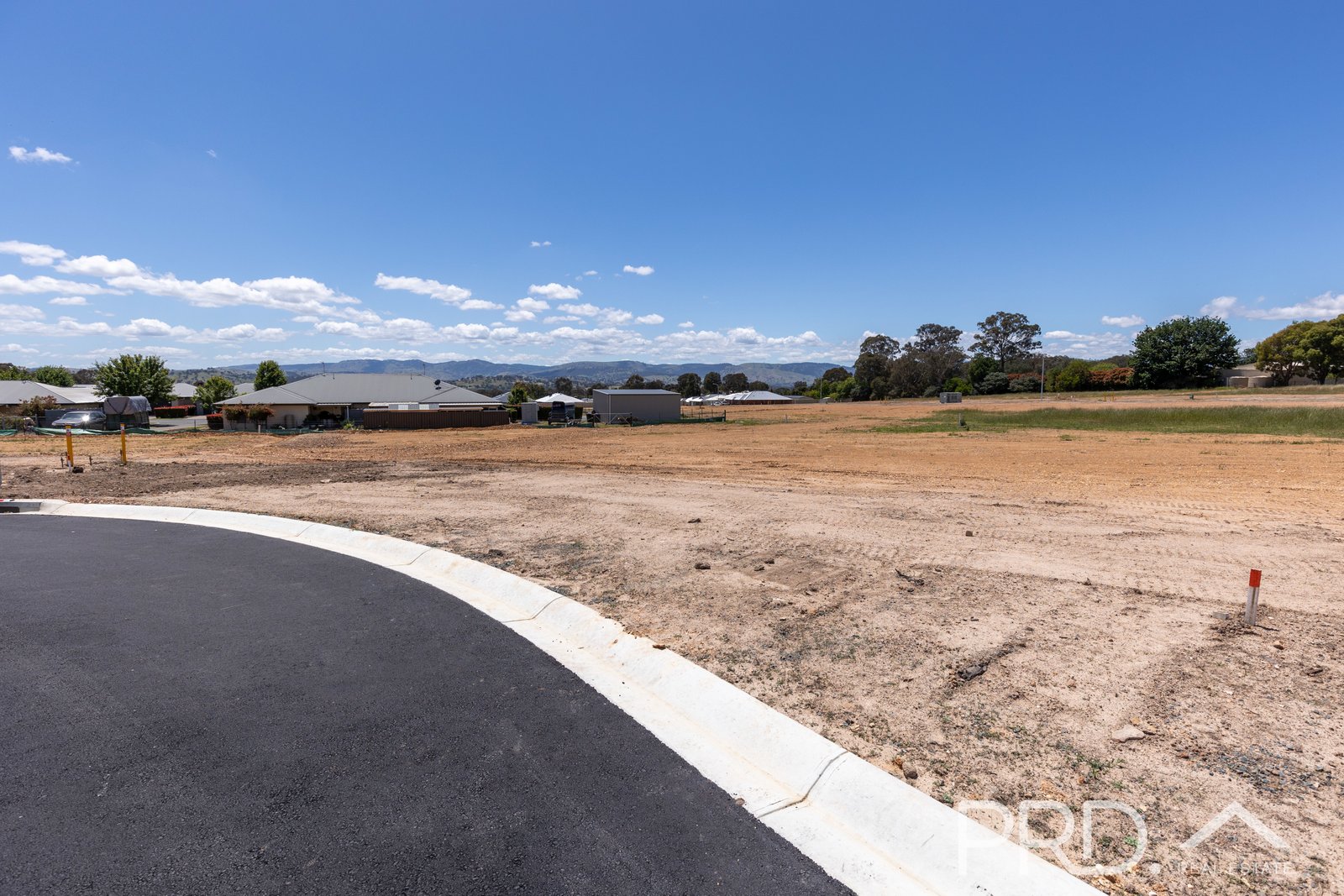26 Weeden Place TUMUT 2