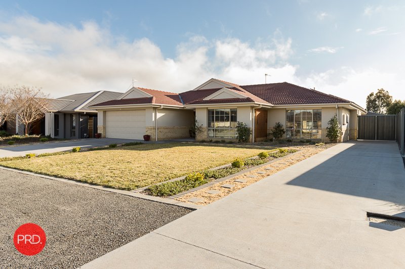 26 Westwood Circuit BUNGENDORE 2