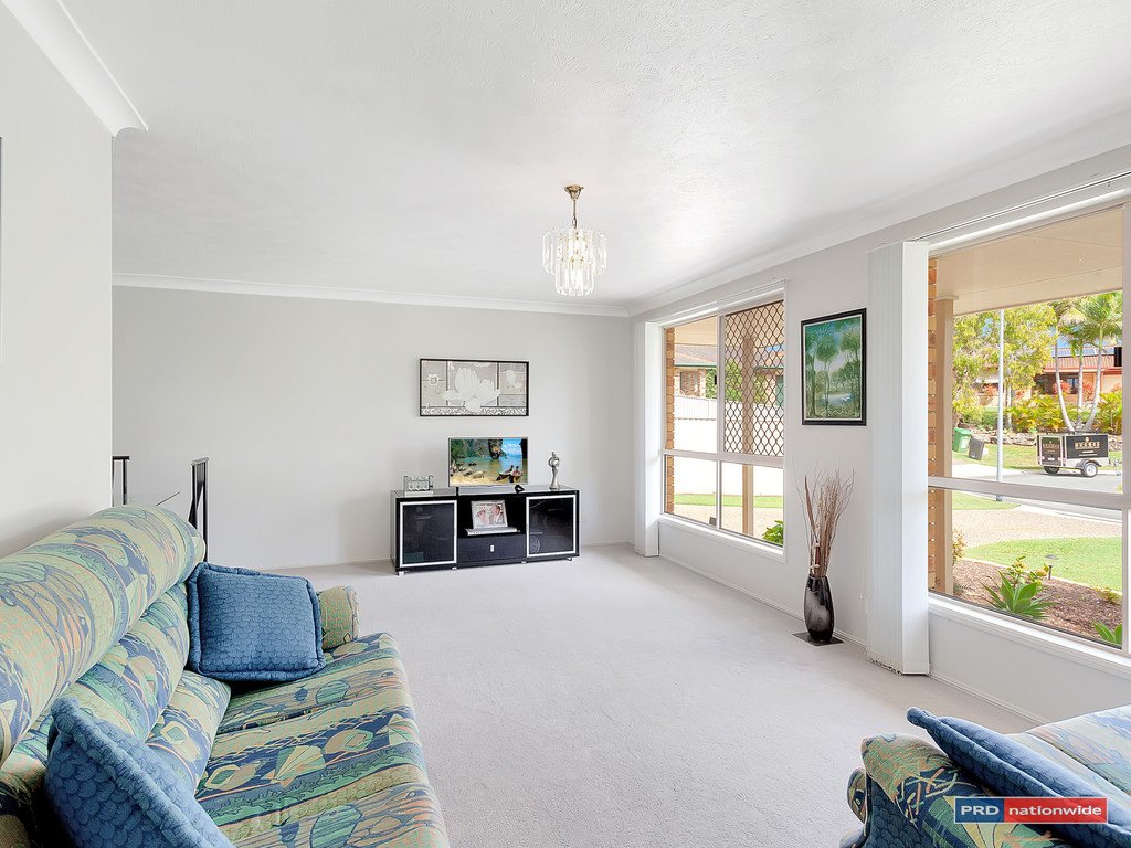 26 Whipbird Court BURLEIGH WATERS 3