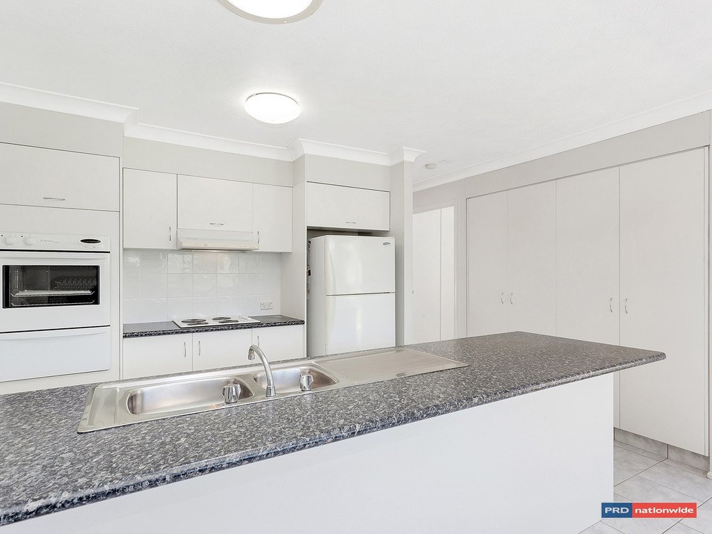 26 Whipbird Court BURLEIGH WATERS 6