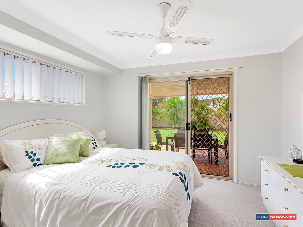 26 Whipbird Court BURLEIGH WATERS 8