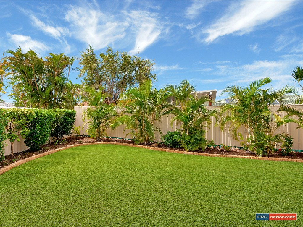 26 Whipbird Court BURLEIGH WATERS 17