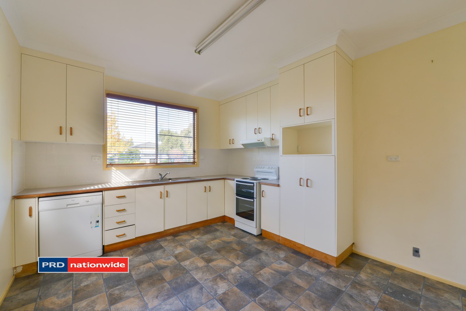 26 Wilburtree Street TAMWORTH 11