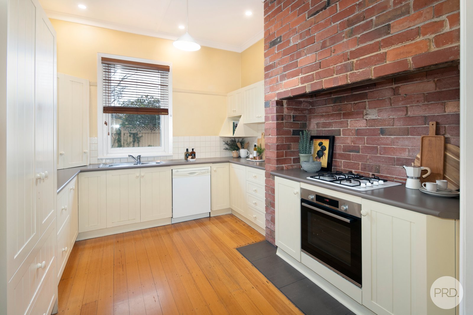 26 Windermere Street BALLARAT CENTRAL 6