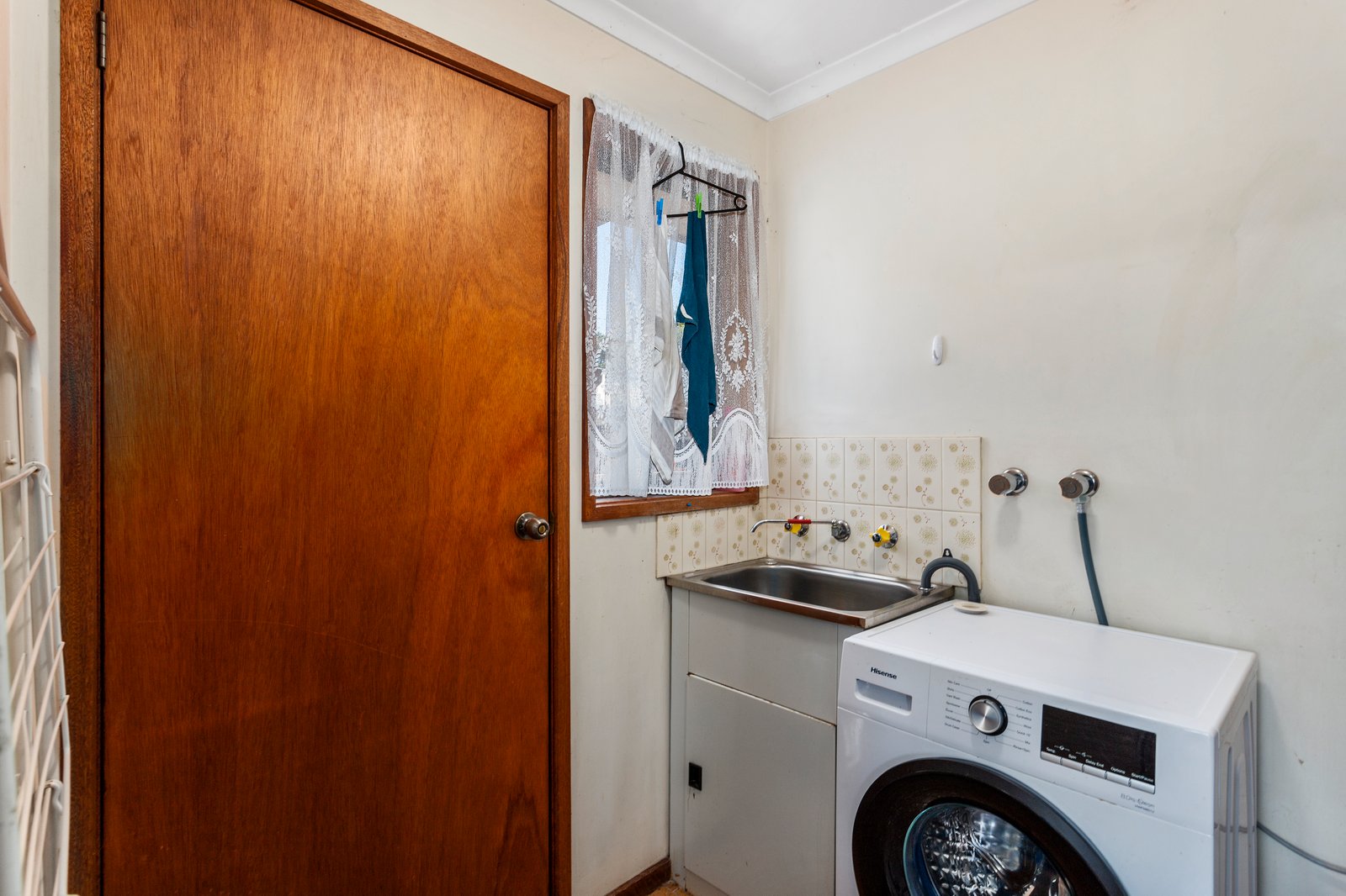 2/6 Wolstencroft Street FLORA HILL 9