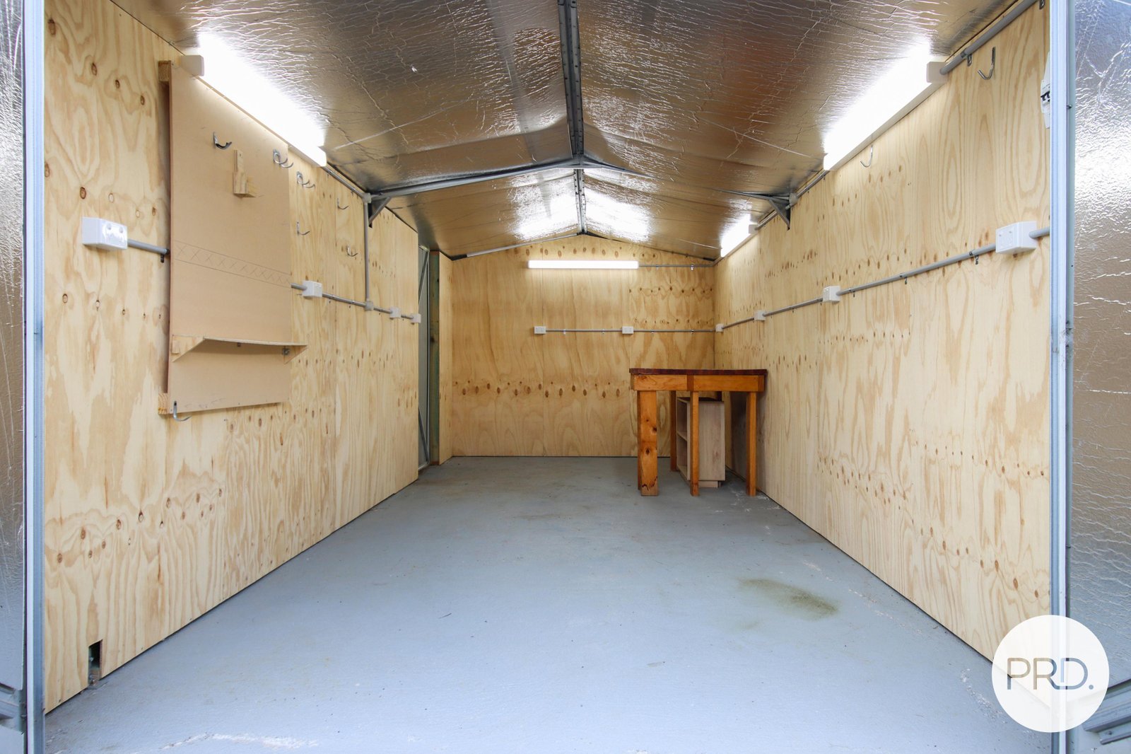 26 Yellow Gum Way THURGOONA 9