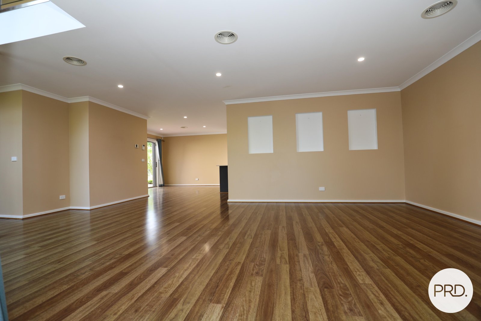 26 Zakharov Avenue FORDE 4