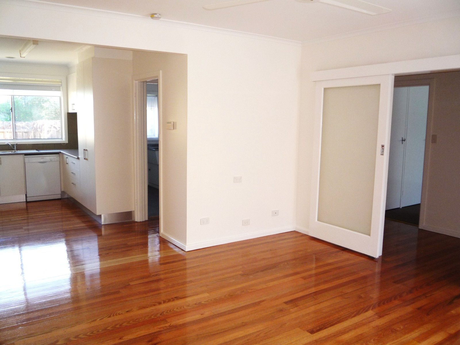 Gallery: 2/60 Bamfield Street