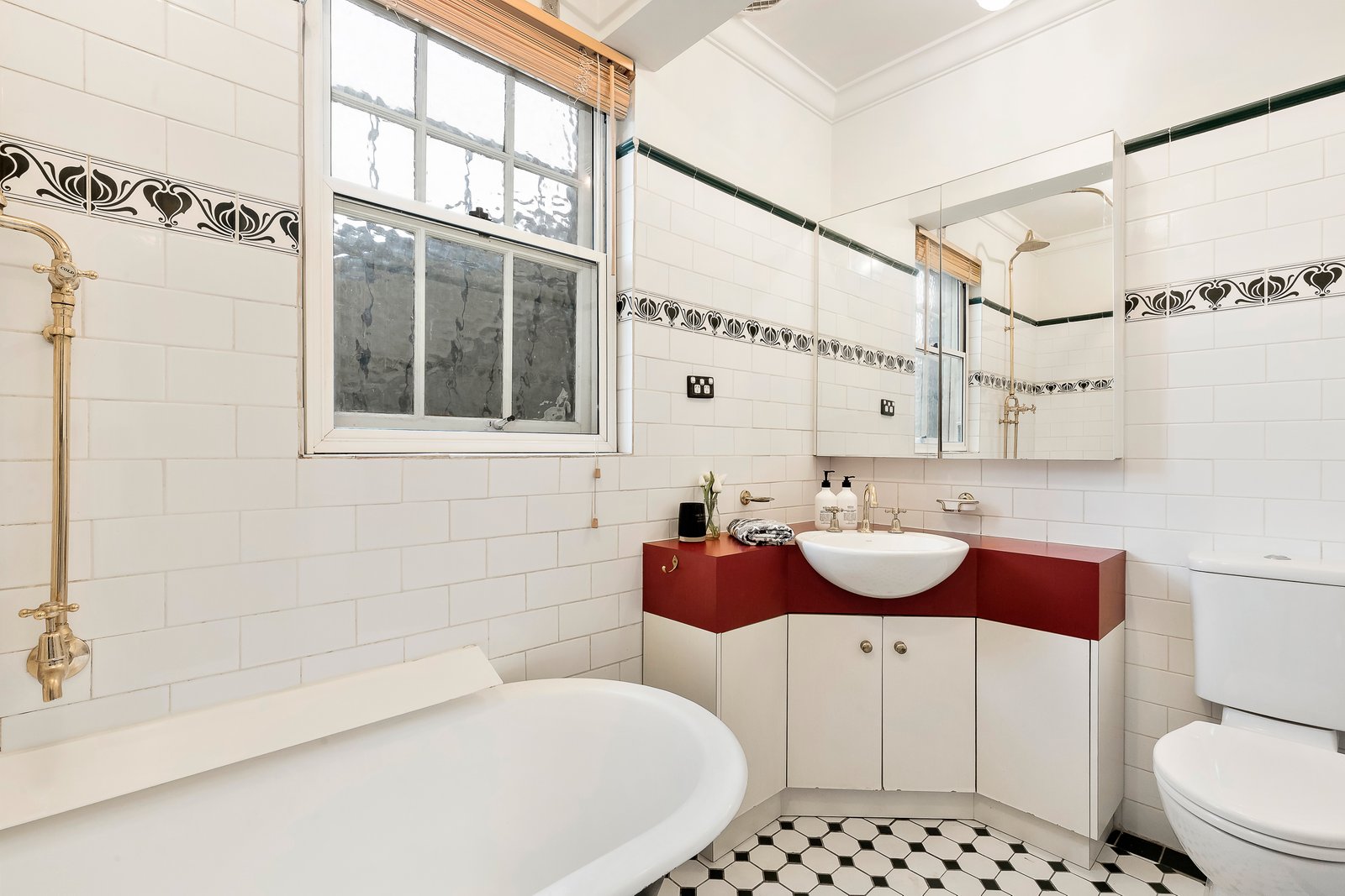 Gallery: 2/60 Carlisle Street