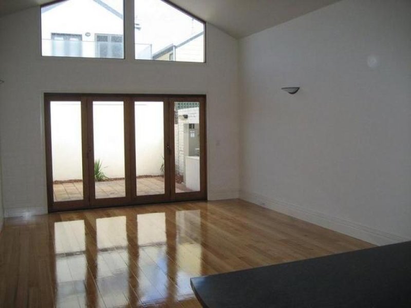 Gallery: 260 Esplanade East