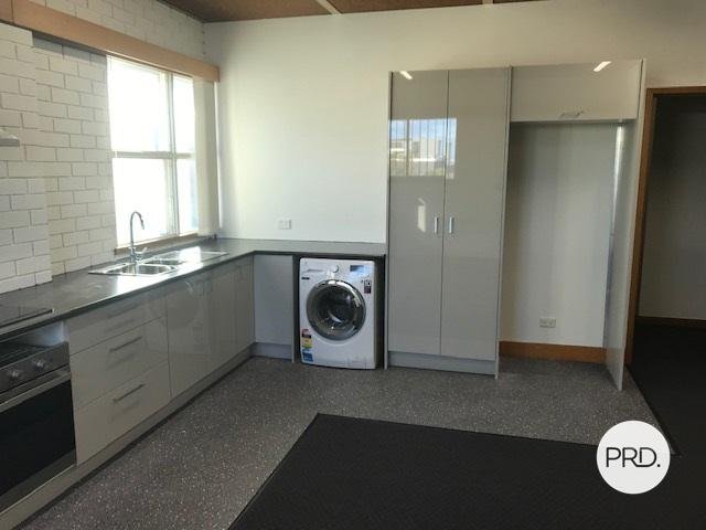 2/60 Federal Street NORTH HOBART 3