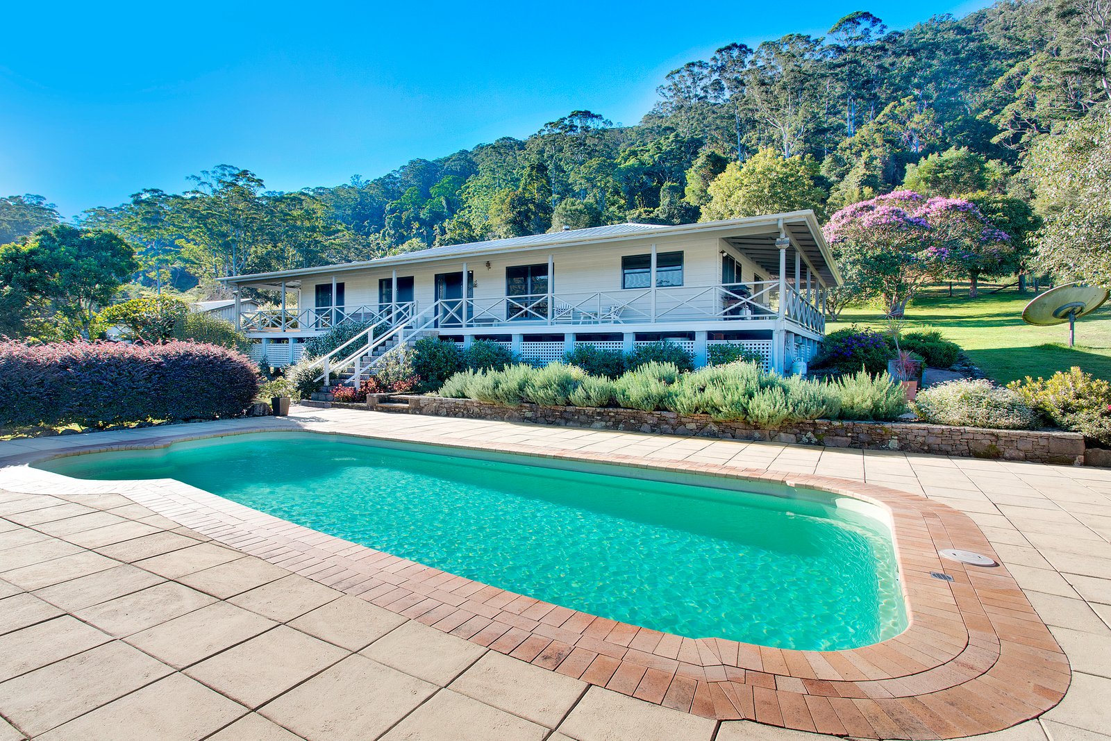 260 Isaacs Lane JOHNS RIVER 1