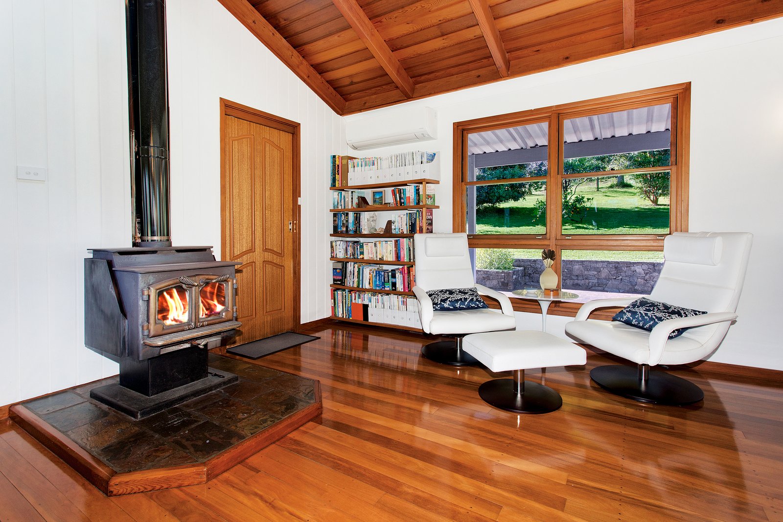 260 Isaacs Lane JOHNS RIVER 9