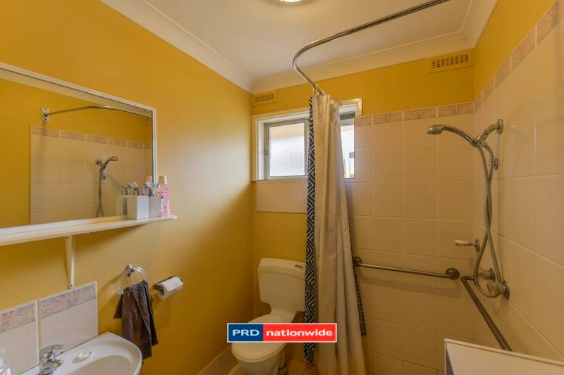 2/60 Kathleen Street TAMWORTH 6