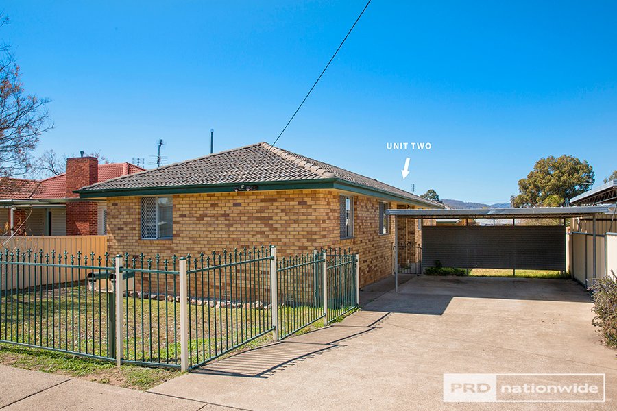 2/60 Kathleen Street TAMWORTH 1