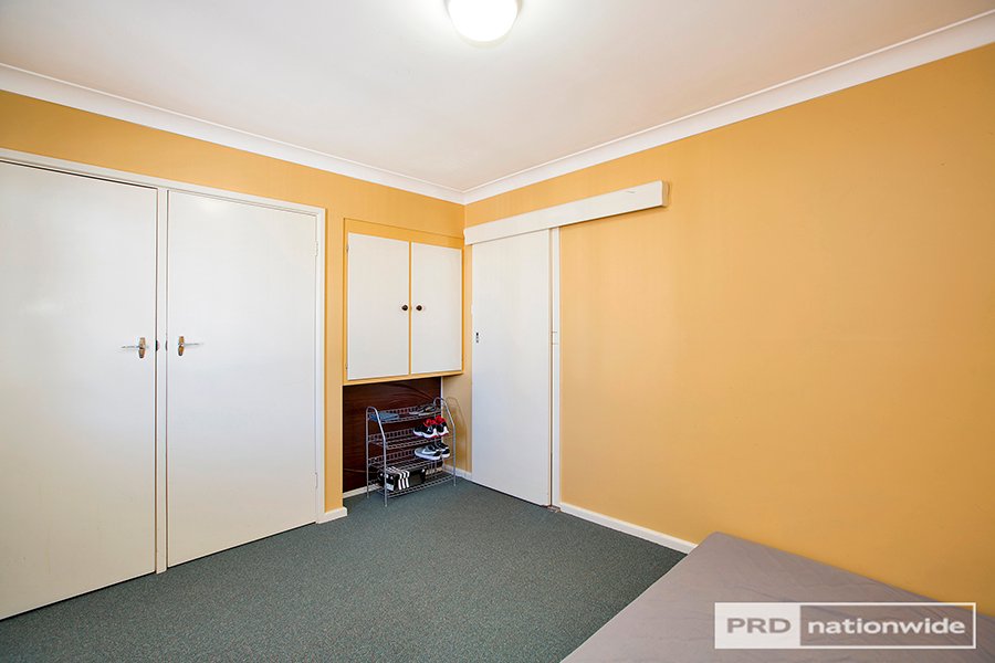 2/60 Kathleen Street TAMWORTH 12