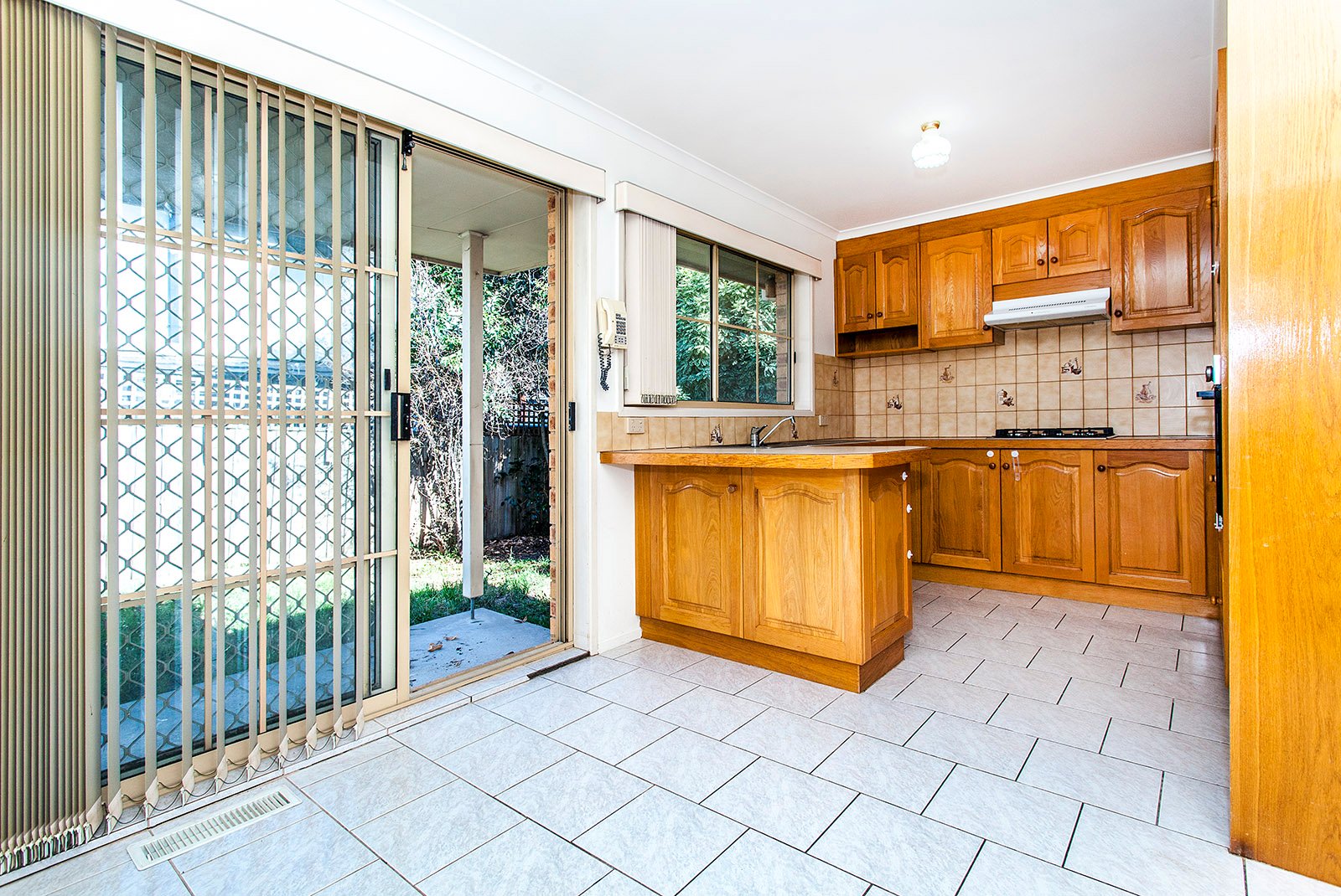 Real Estate and Property in 2/60 McCulloch Street, Nunawading, VIC