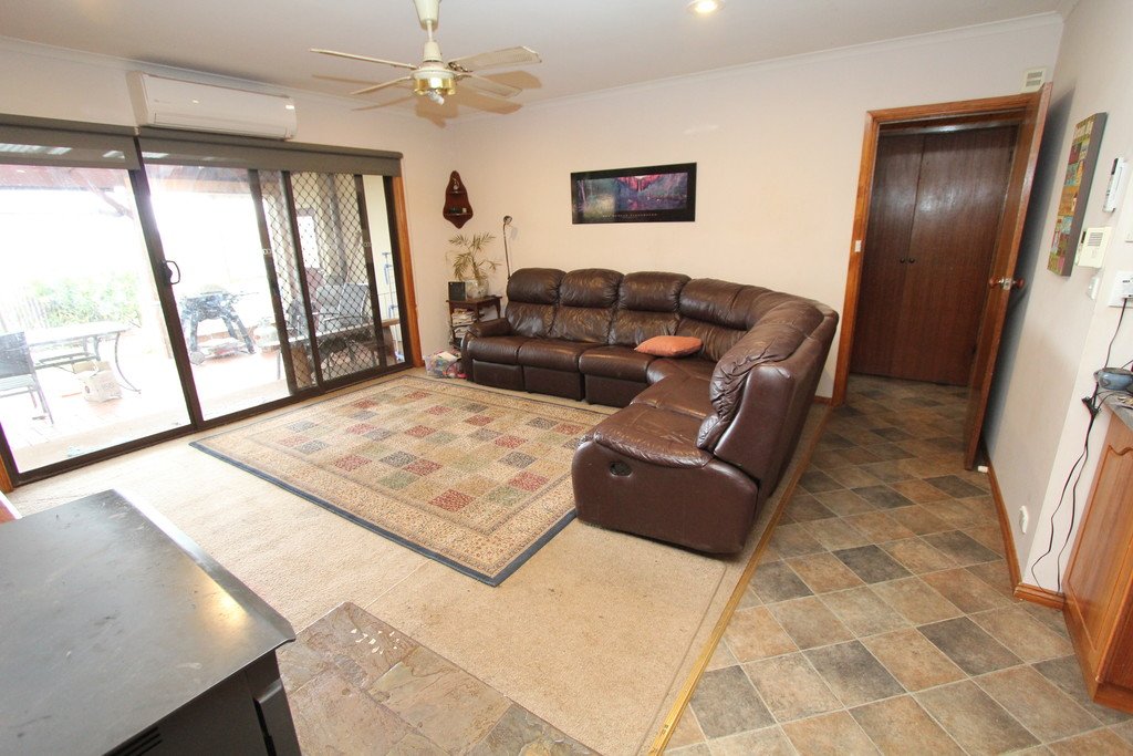 260 Powells Road CLARKES HILL 7