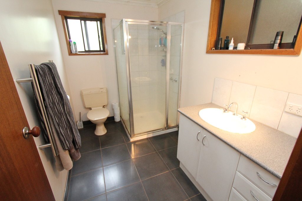 260 Powells Road CLARKES HILL 9