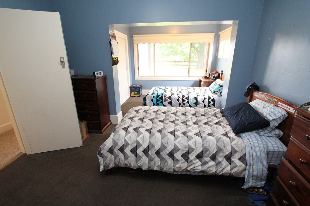 260 Powells Road CLARKES HILL 11