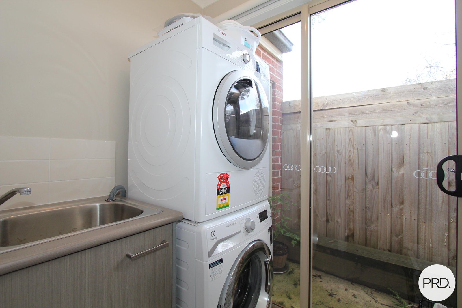 2/604 Havelock Street BLACK HILL 9